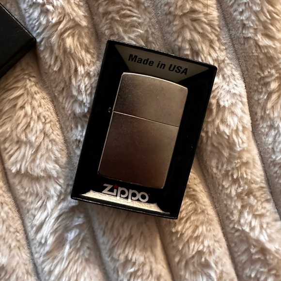 Zippo lighter ( new ) - Picture 4 of 4